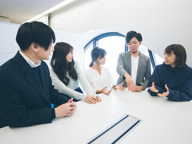 サムライト株式会社のビジネスに役立つスキルを磨く！基礎から応用を学べるマーケインターンの画像2