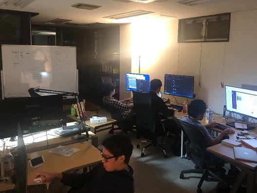 株式会社unieraのクラウドサービスのフロント開発インターンシップ！土日可！の画像1