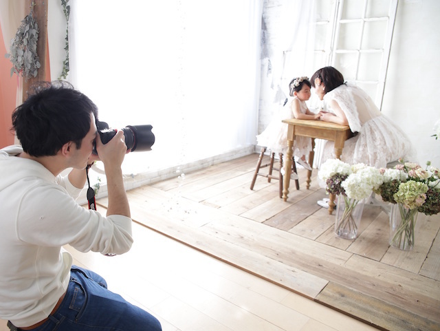 株式会社キャラットの子供の笑顔を引き出す写真館での仕事を体験出来るインターンシップ！の画像2