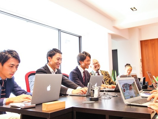 株式会社プラスクラスの1、2年生も歓迎！仕事のみならず、人として圧倒的成長を求める方への画像2