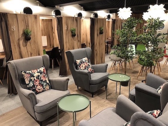 MeRISE株式会社の無料英会話レッスン付き！土日OKの英会話スクールインターン（銀座）の画像1