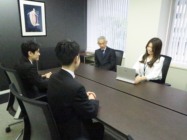サーチファーム・ジャパン株式会社の一流ビジネスマンとたくさん話せるインターン！全学年対象・未経験歓迎の画像2